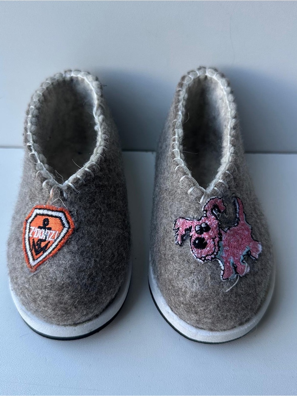 Kids Felt Wool Slippers Gray Moccasin House Shoes Pink Dog & Anchor Patches